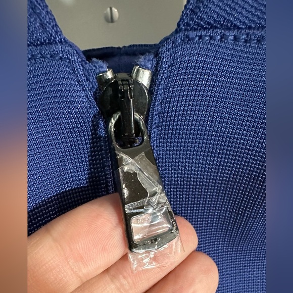 NWT Burberry London Lapis Blue Form Fitting Bandage Dress 6 - Picture 15 of 16